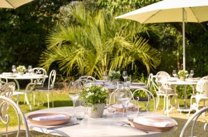 Restaurant Petit Jardin Bayeux Terrasse
